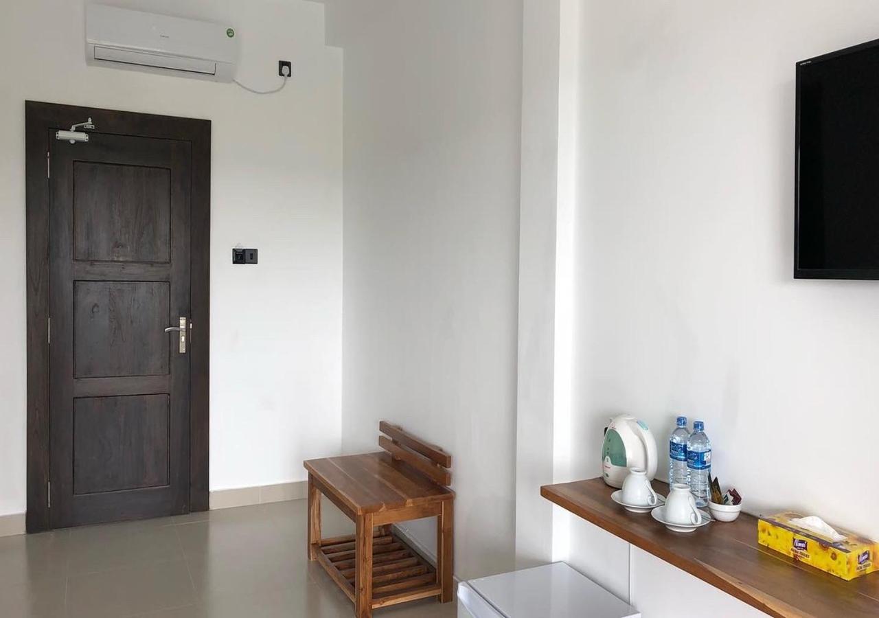 Atteriya Sigiriya Hotel Bagian luar foto