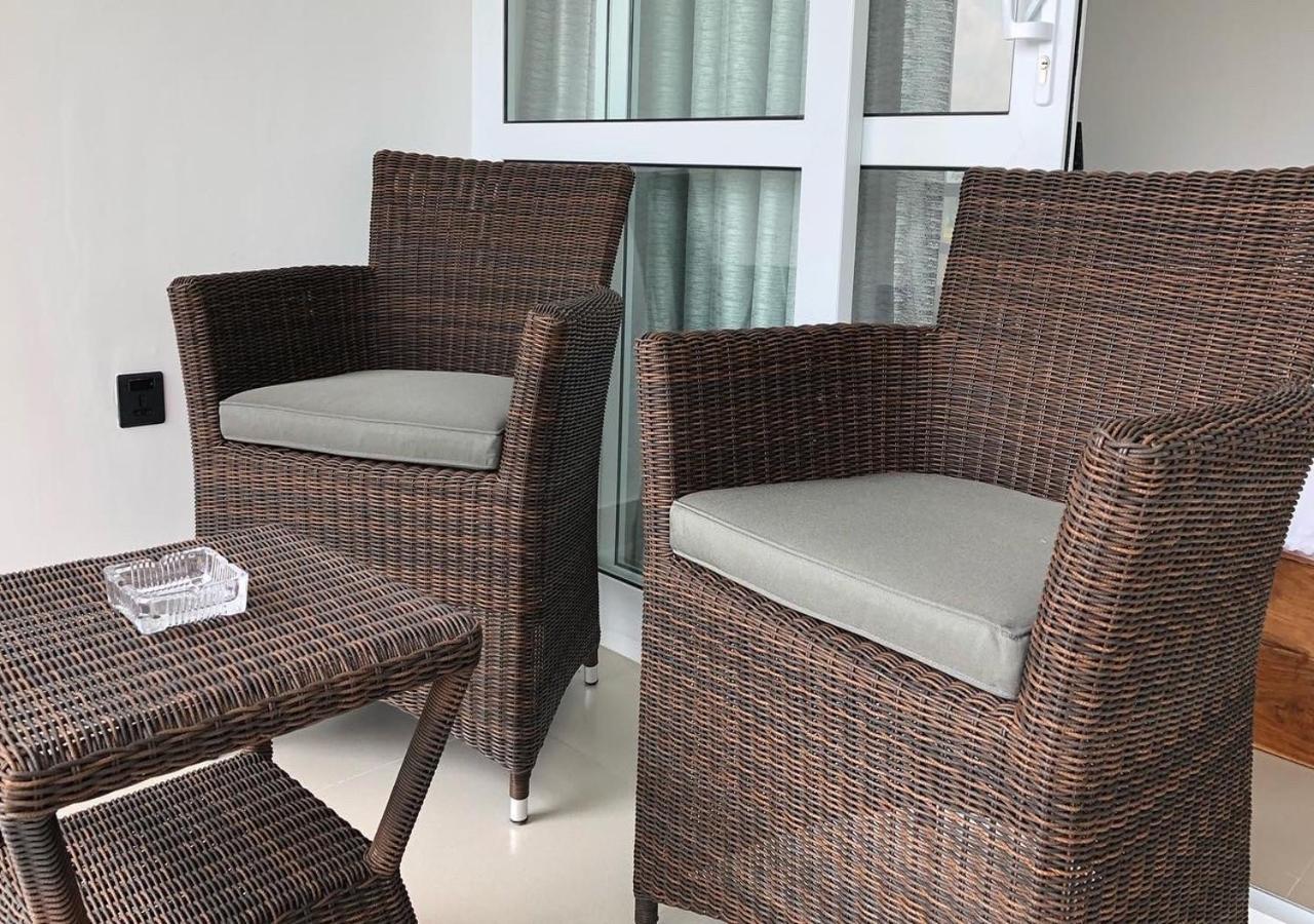 Atteriya Sigiriya Hotel Bagian luar foto